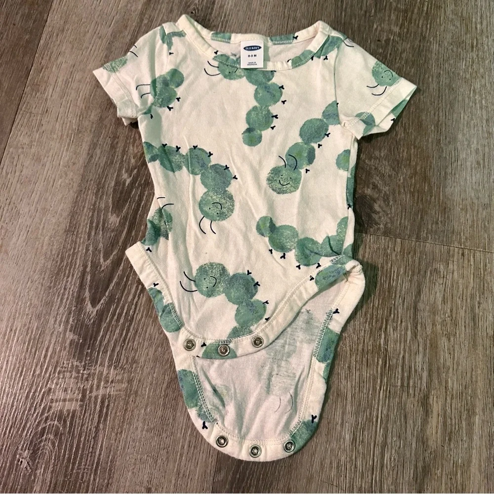 8 piece gender neutral‎ 0-3M lot